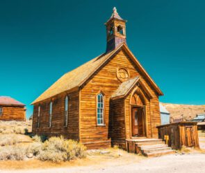 The real ghost town without a souvenir shop in Bodie, California